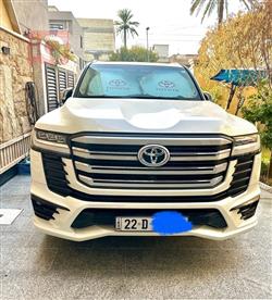 تۆیۆتا لاند کروزەر